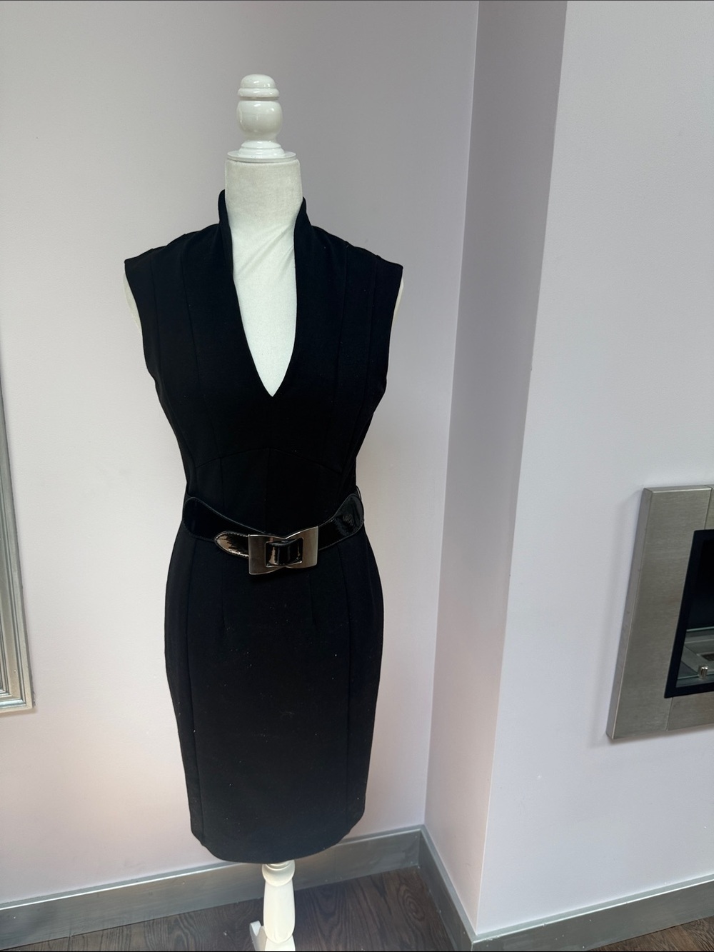 White House black market Knit Crepe Sheath Dress size 4